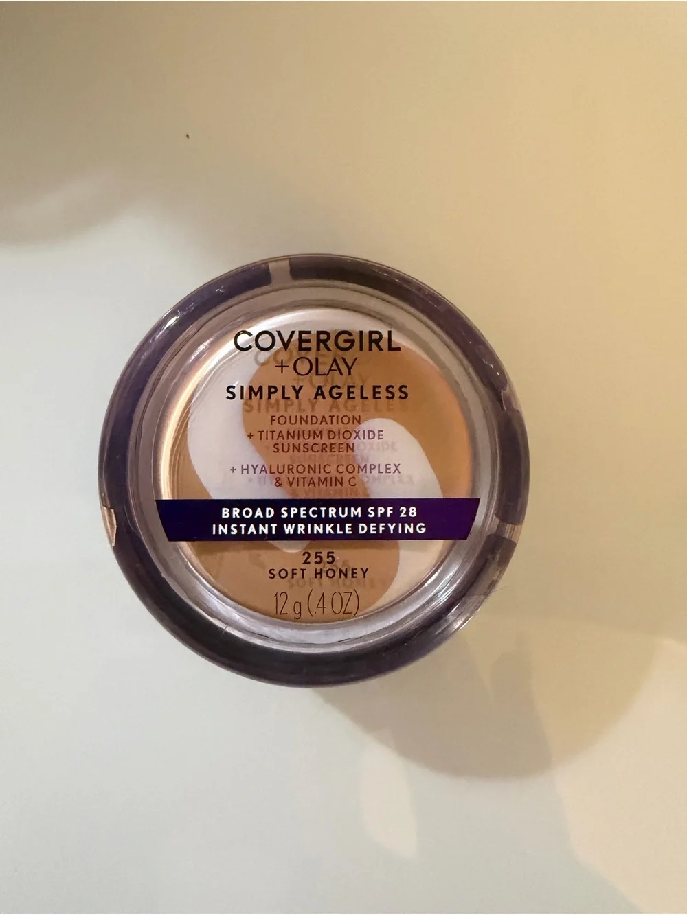 NWT COVERGIRL + OLAY Simply Ageless Foundation -Color 255 Soft Honey